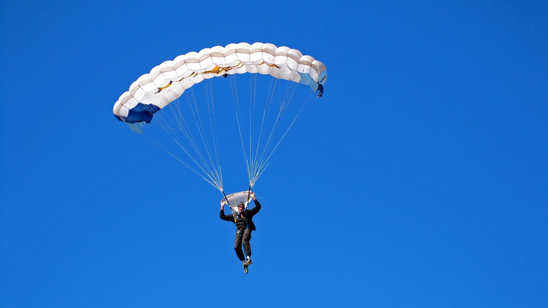 昔日马刺助教坦言无惧当下挑战 坚信波波维奇与银黑军团底蕴长存