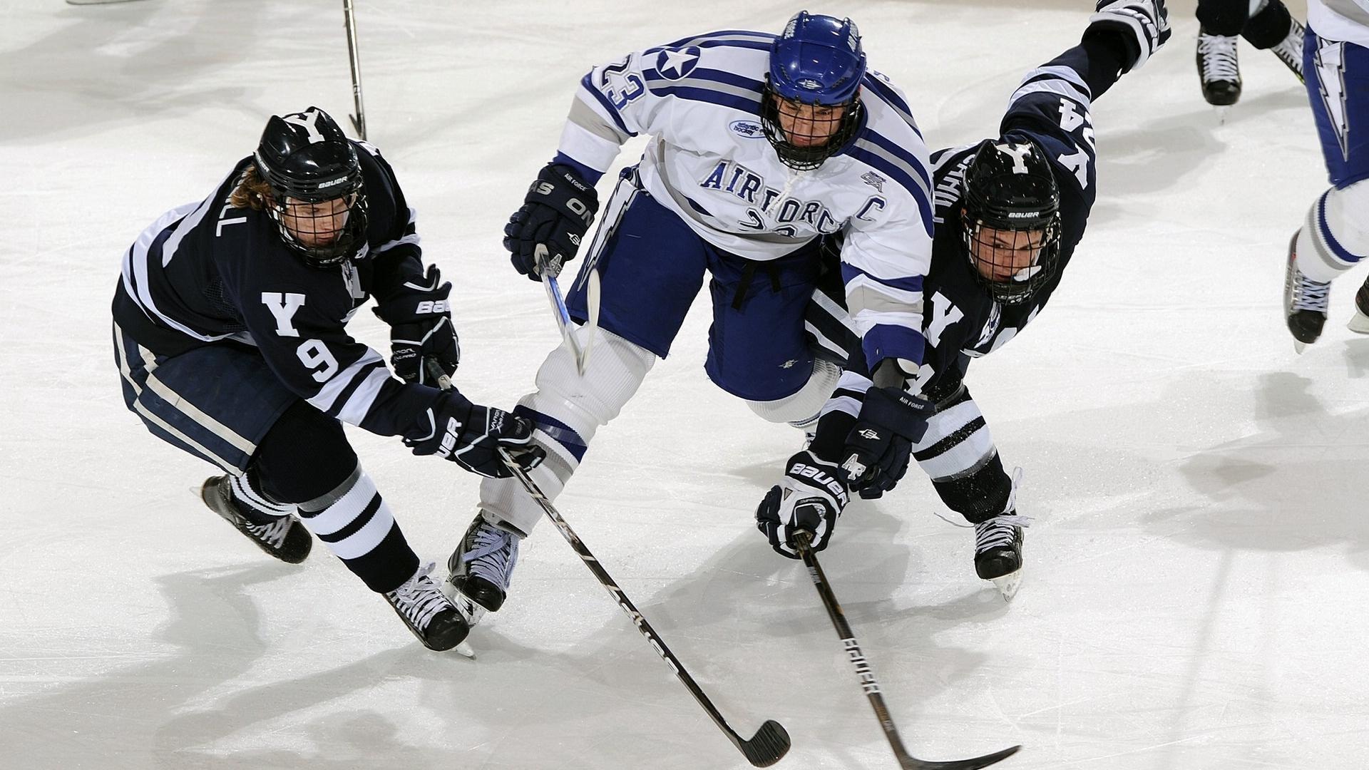 哈德森迎万分里程碑成CBA历史第一人 空砍帝群像引人深思